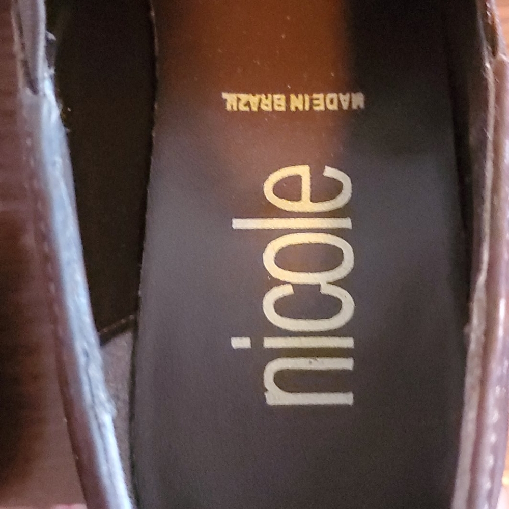 Shoes - Picture 4 of 5